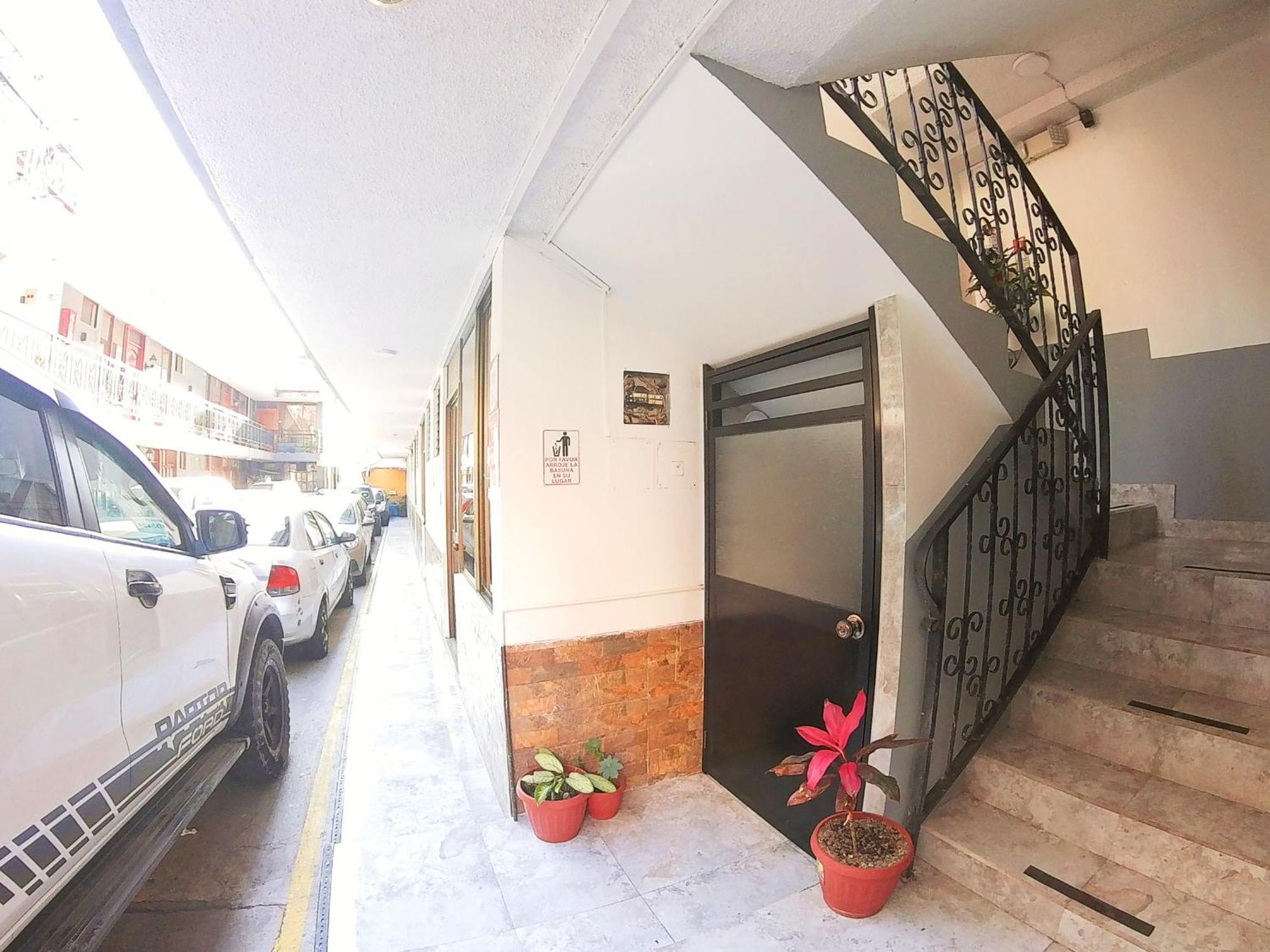 Hostal Anais بانيوس المظهر الخارجي الصورة
