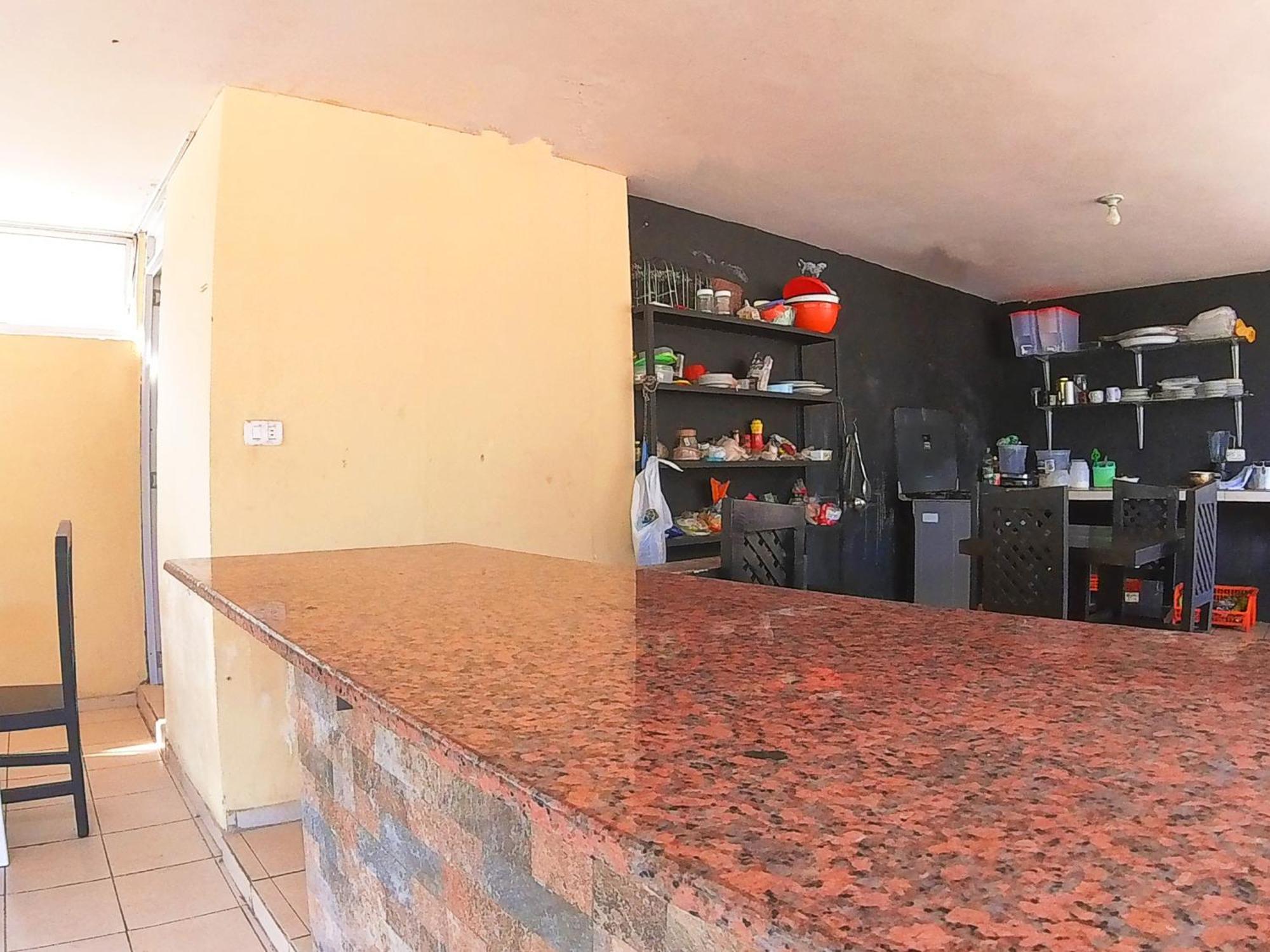 Hostal Anais بانيوس المظهر الخارجي الصورة