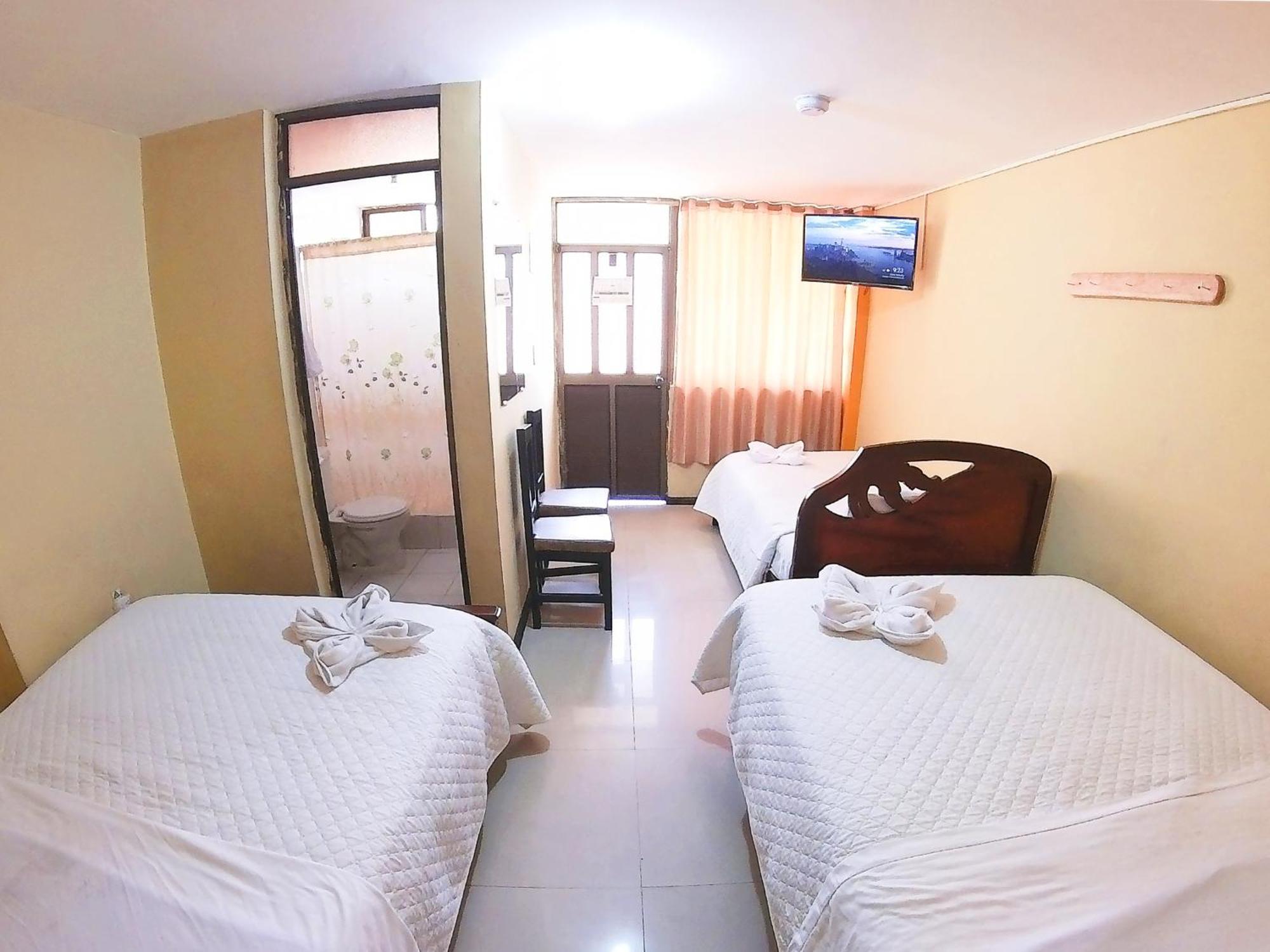 Hostal Anais بانيوس المظهر الخارجي الصورة